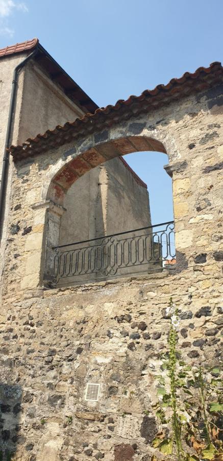Bed and Breakfast La Tour Noble Saint-Saturnin  Exterior foto